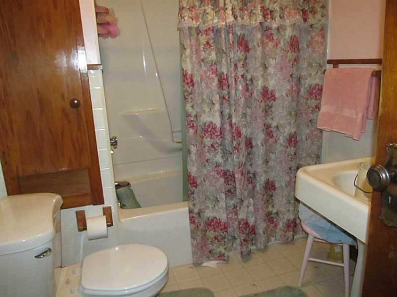 6 Pleasant Street Howland, ME 04448 - Photo 19 of 31 Bathroom.
