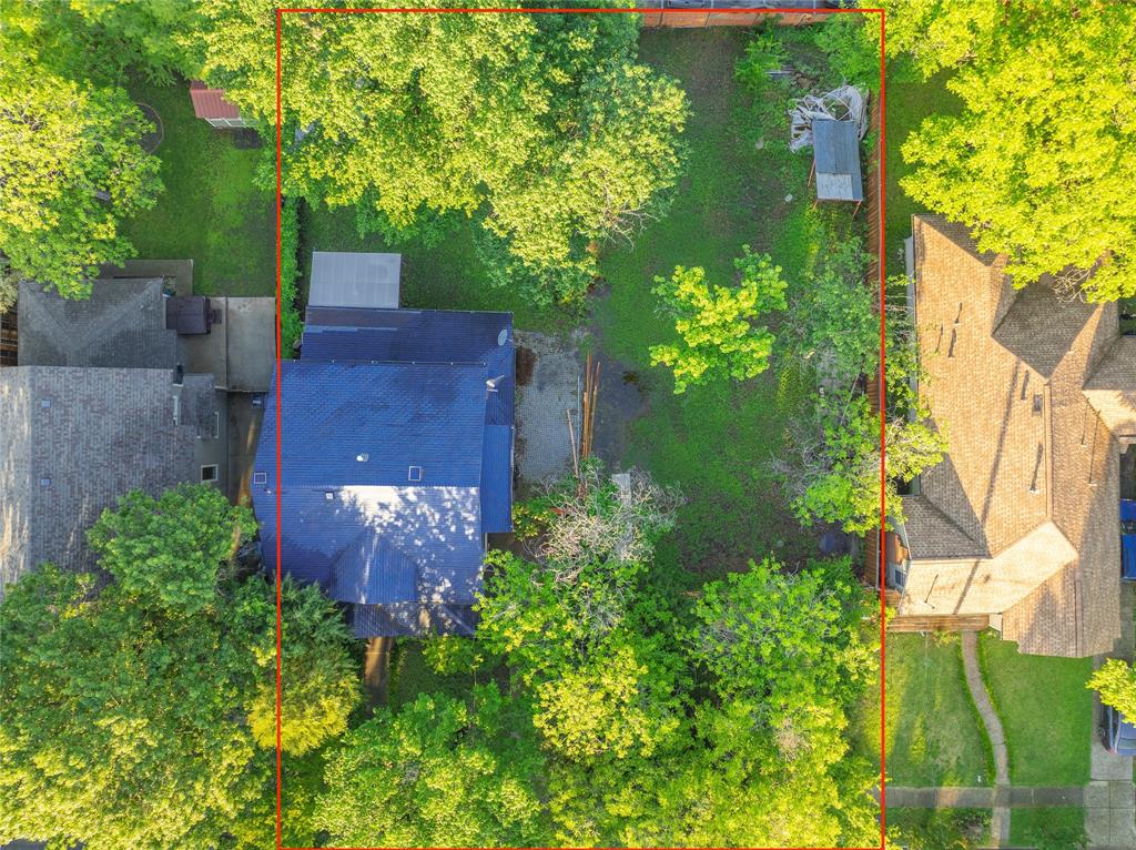 820 Elsbeth Street Dallas, TX 75208 - Photo 2 of 14