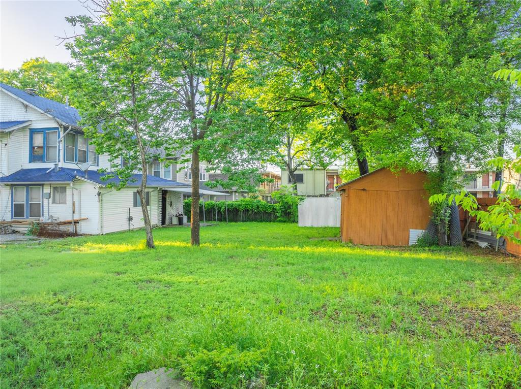 820 Elsbeth Street Dallas, TX 75208 - Photo 3 of 14