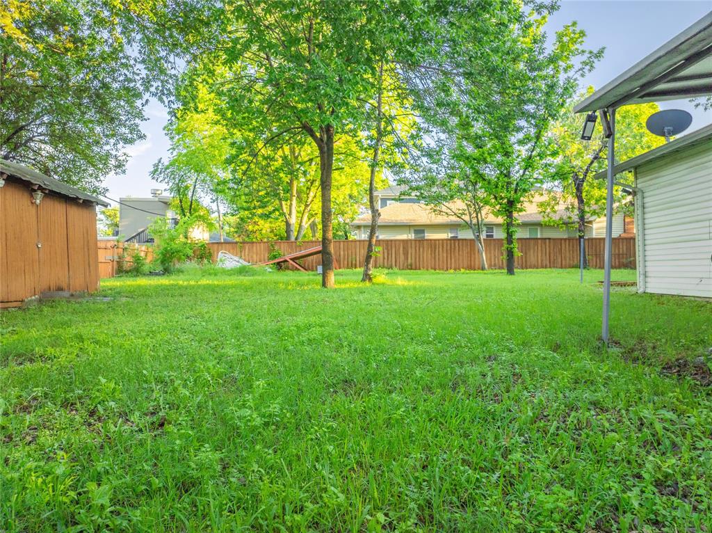 820 Elsbeth Street Dallas, TX 75208 - Photo 4 of 14