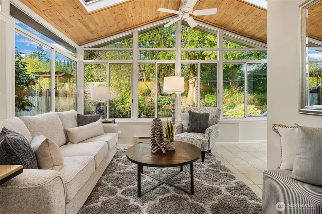 $1,350,000 | 16042 Lake Hills Boulevard, Bellevue, WA 98008