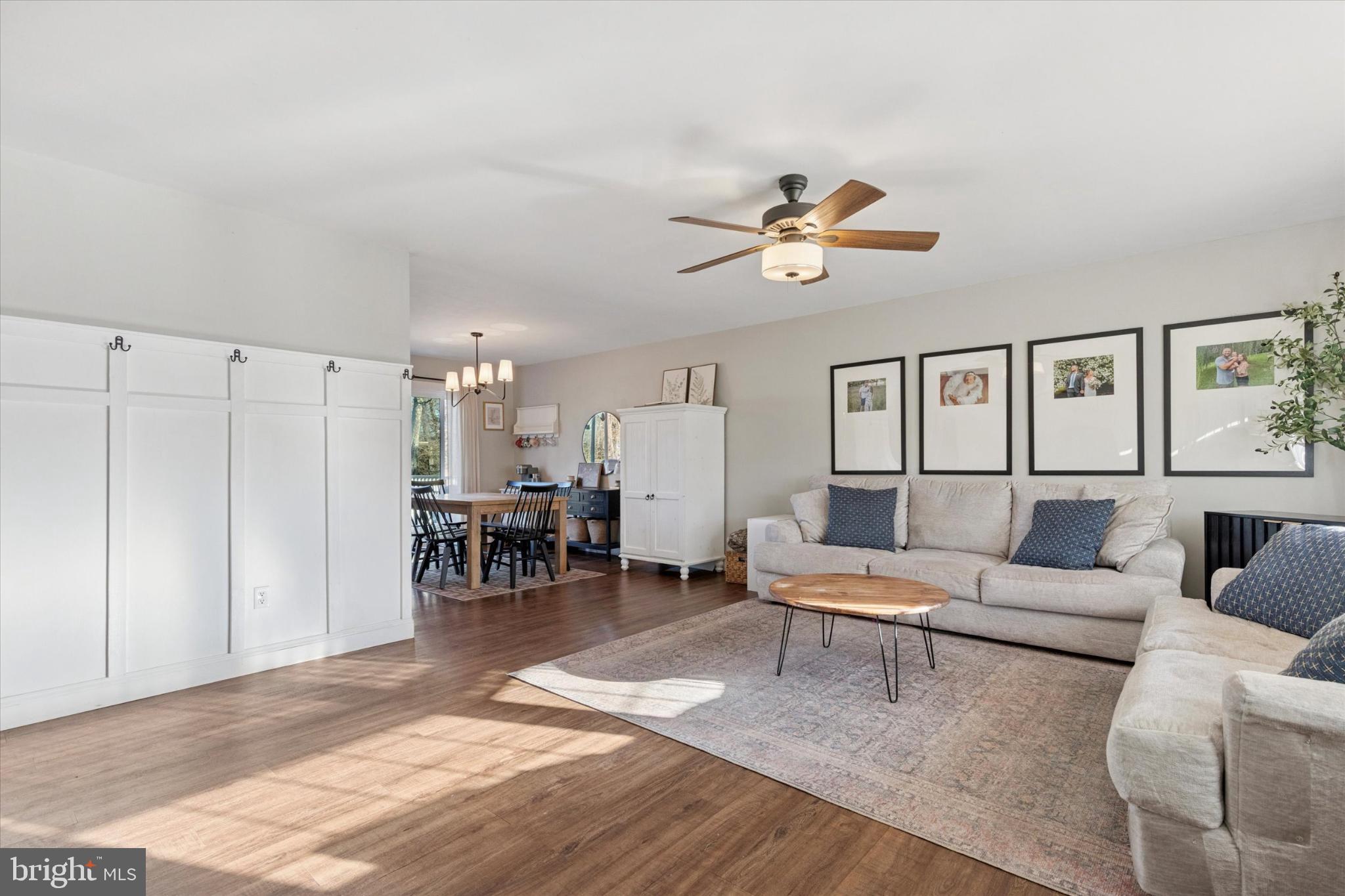 Bright and inviting open living space.