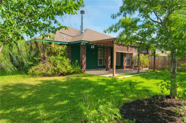 $2,000 | 1400 Front Royal Drive, College Station, TX 77845