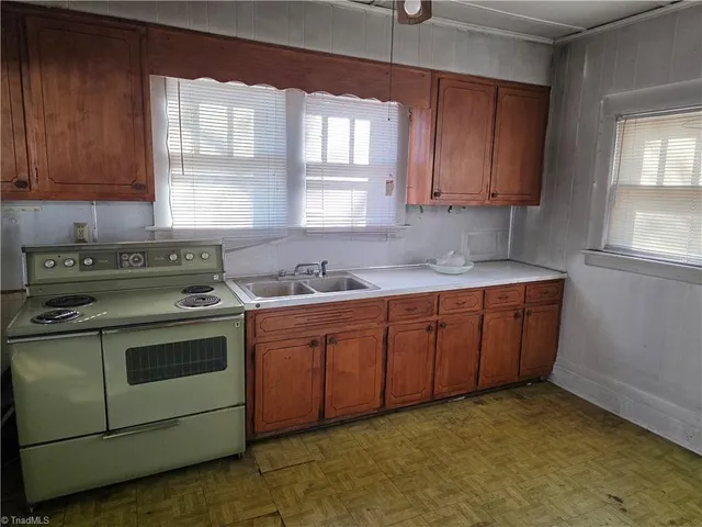 $39,900 | 1322 Delaware Avenue, Eden, NC 27288