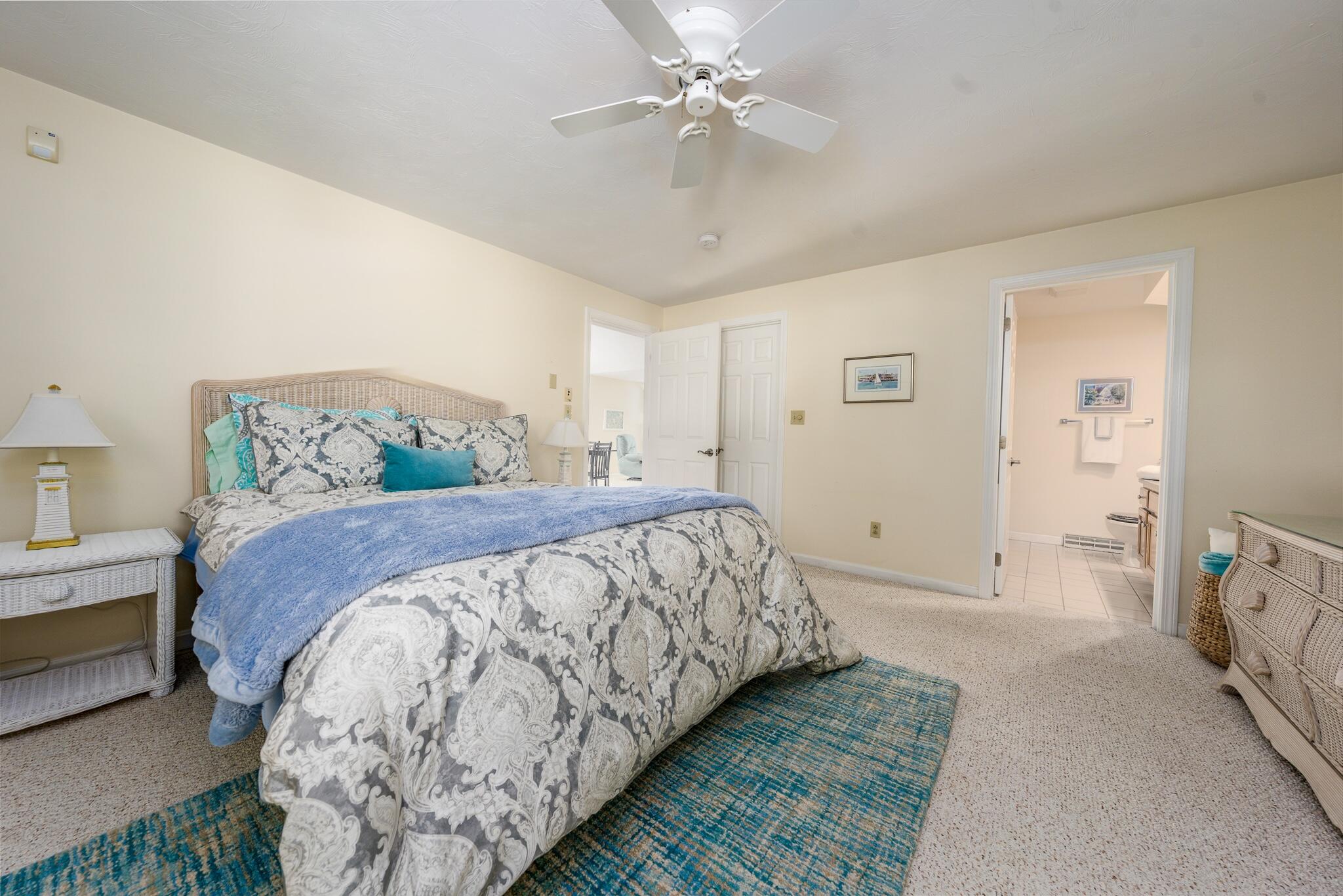 12 Kettle Lane Mashpee, MA 02649 - Photo 13 of 36 Primary suite