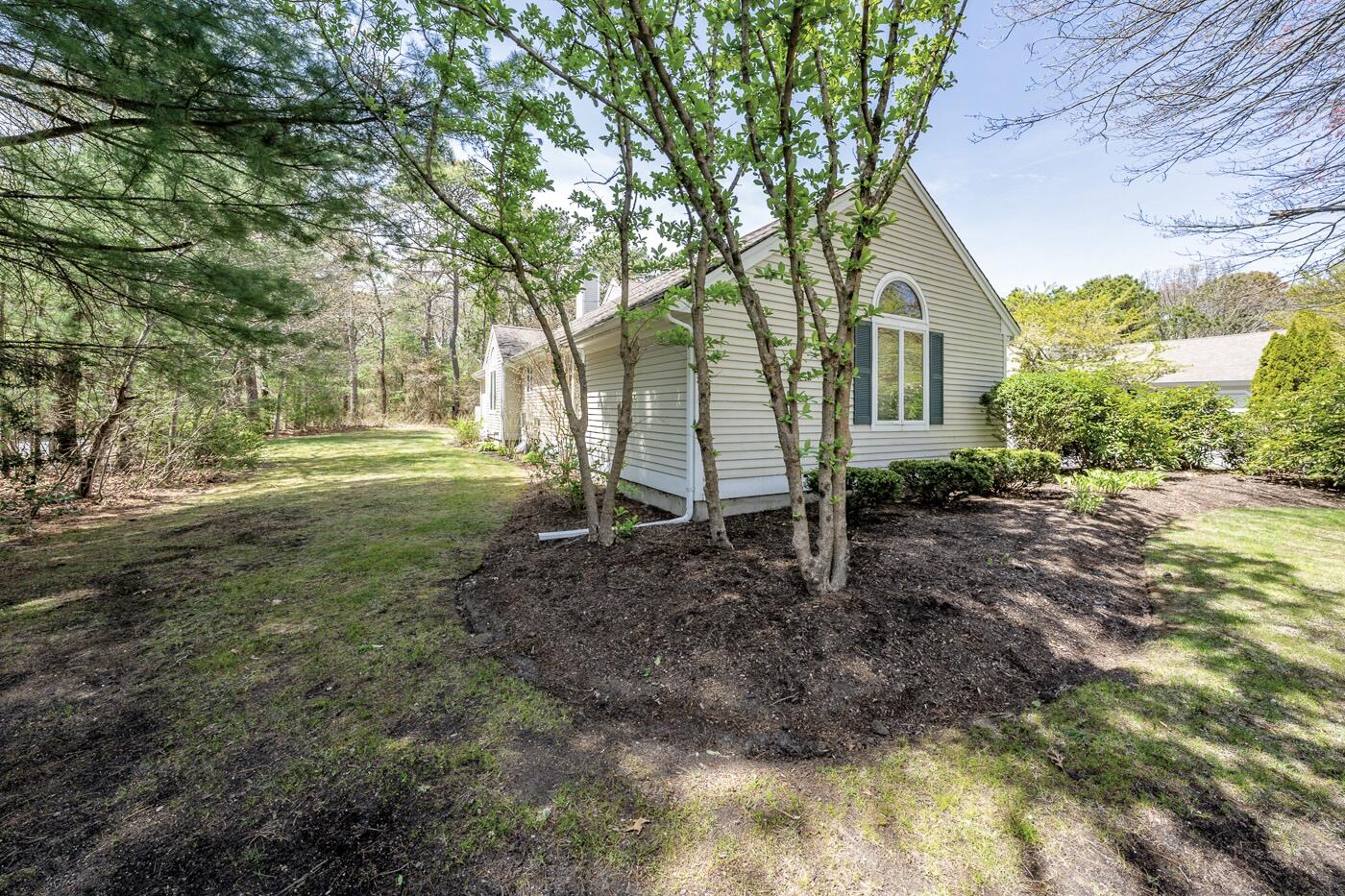 12 Kettle Lane Mashpee, MA 02649 - Photo 4 of 36 Side