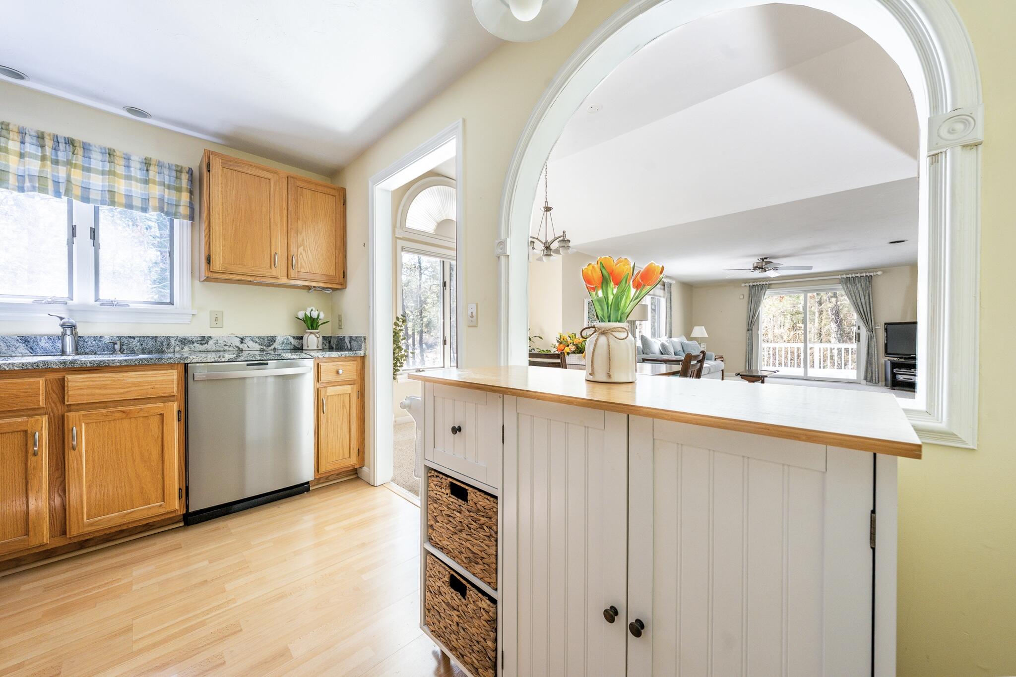12 Kettle Lane Mashpee, MA 02649 - Photo 5 of 36 Kitchen