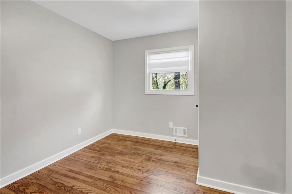 2692 Rockcliff Road Southeast Atlanta, GA 30316 - Photo 12 of 21