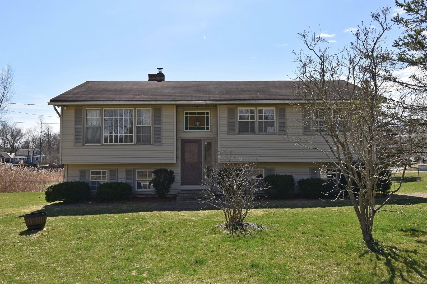 28 Randall Park Road Pittsford, VT 05763 - Photo 1 of 40