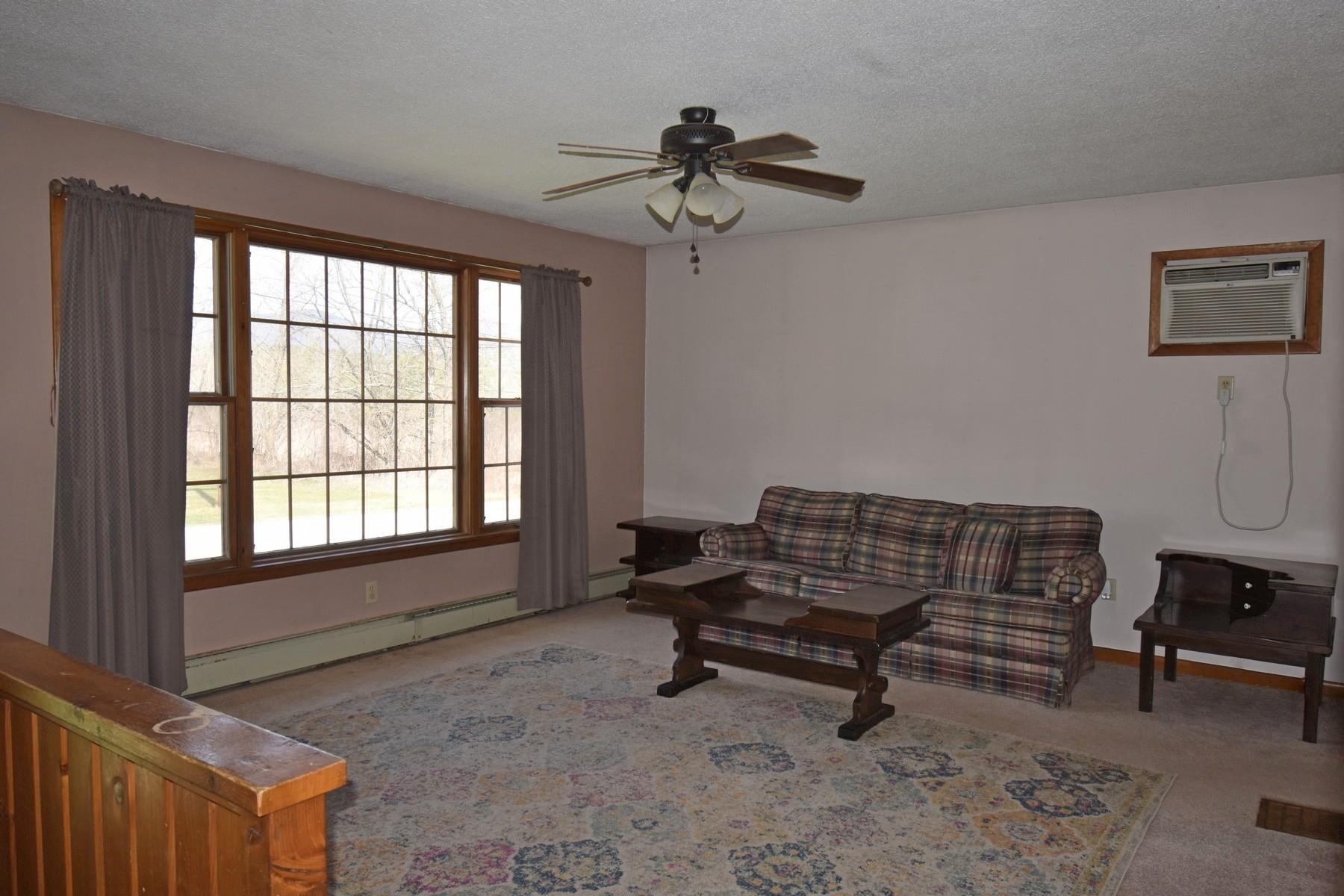 28 Randall Park Road Pittsford, VT 05763 - Photo 17 of 40