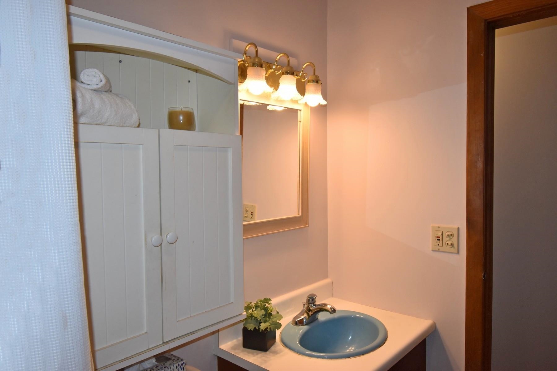 28 Randall Park Road Pittsford, VT 05763 - Photo 26 of 40