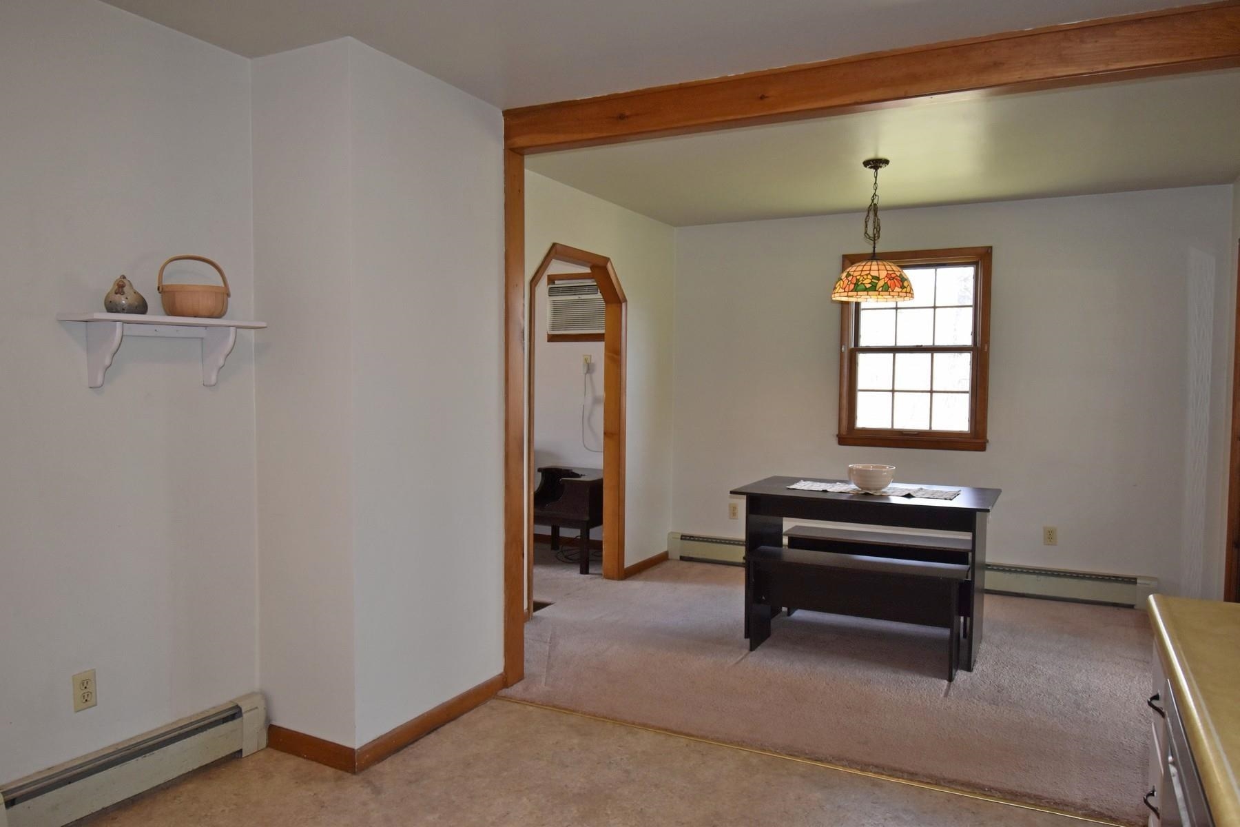 28 Randall Park Road Pittsford, VT 05763 - Photo 10 of 40