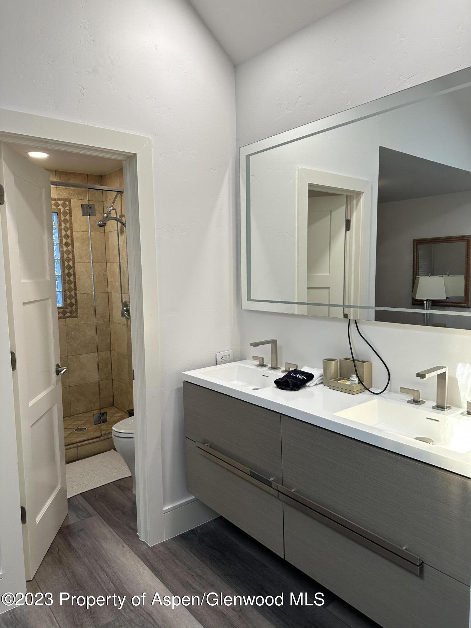 107 Aspen Mountain Road, Unit 5 Aspen, CO 81611 - Photo 8 of 13 Primary En Suite