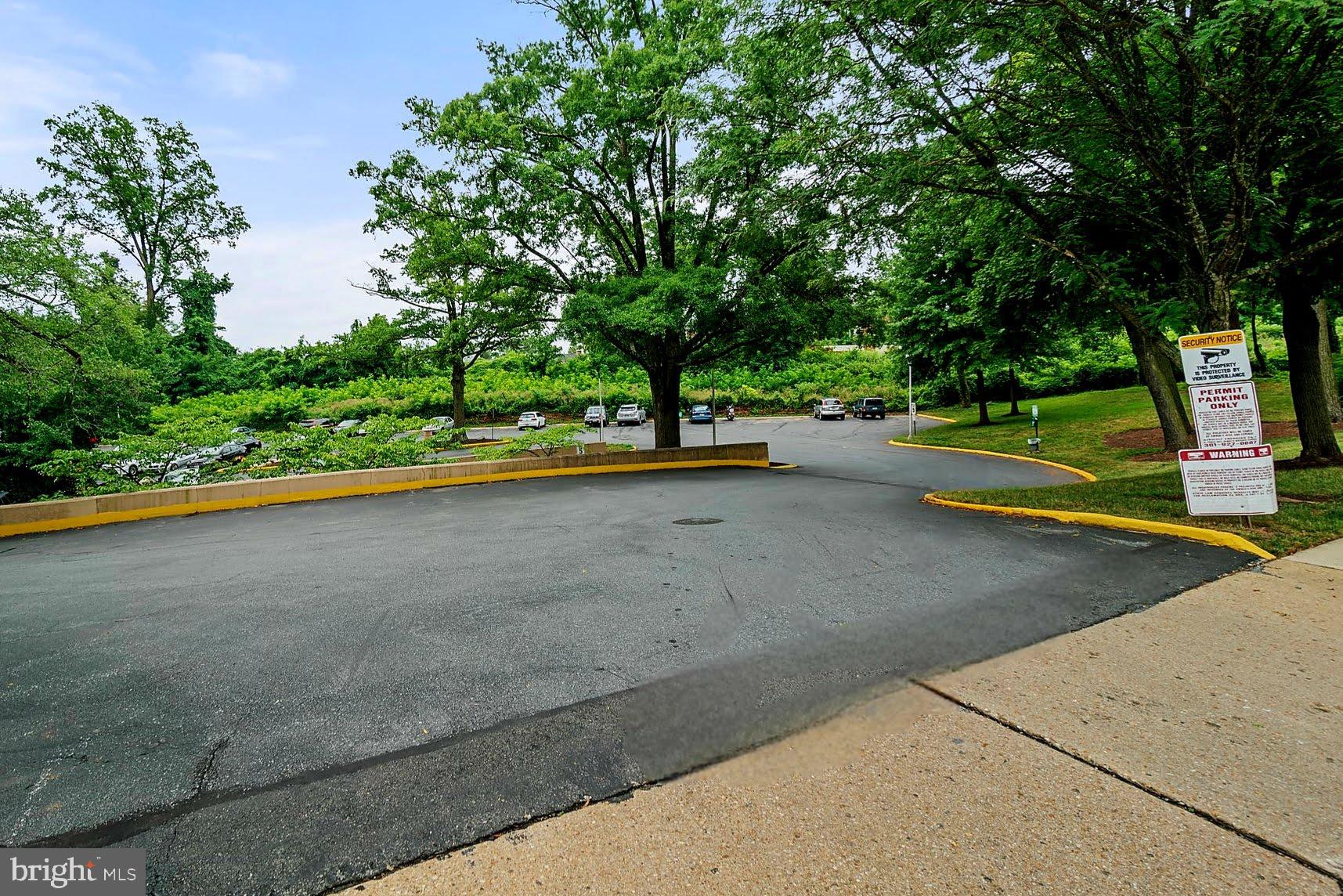 1900 Lyttonsville Road, Unit 903 Silver Spring, MD 20910 - Photo 33 of 34 Gallery Image 33