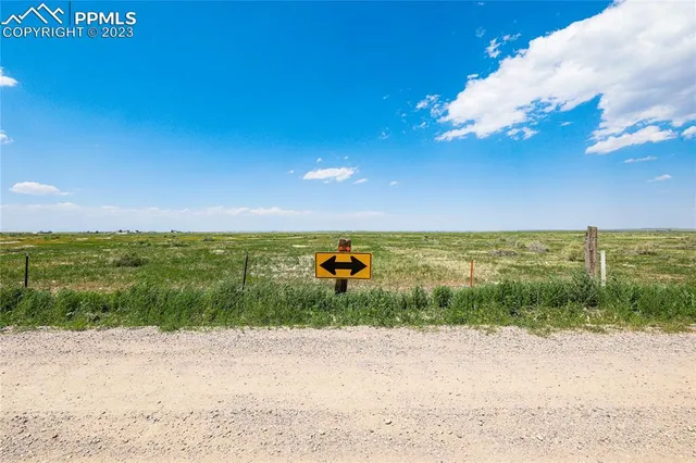 $61,900 | 3 Bush Road, Avondale, CO 81022