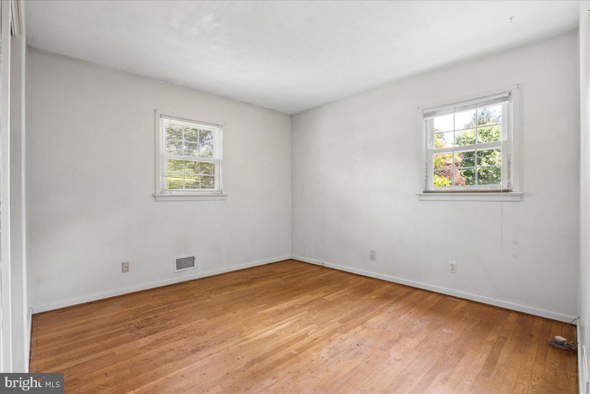 171 1 Mile Road Cranbury, NJ 08512 - Photo 20 of 39 Bedroom 1