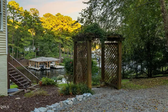 $1,050,000 | 501 Richmond Road, Henrico, NC 27842