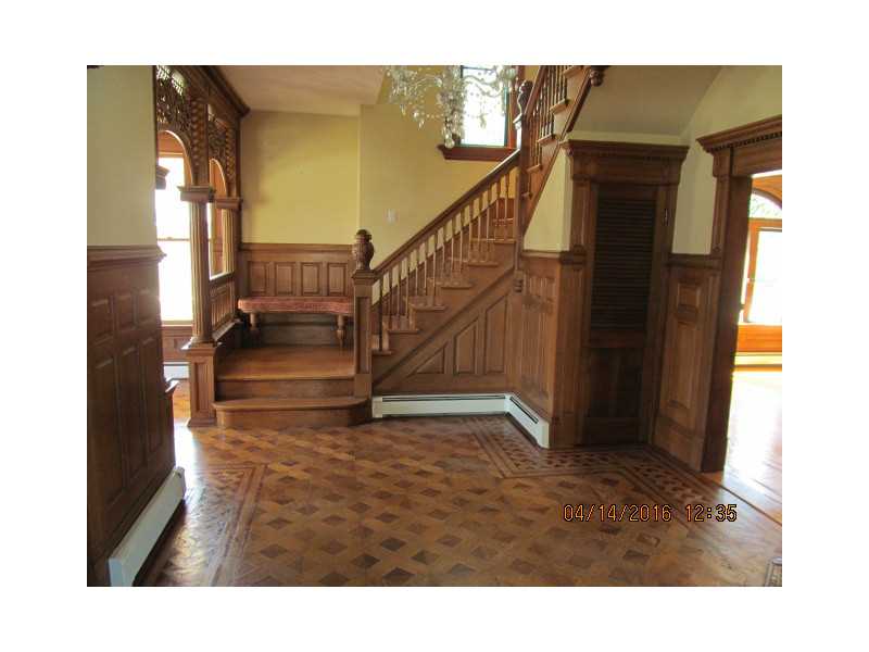 521 South Main Street Woonsocket, RI 02895 - Photo 9 of 21 Entry.