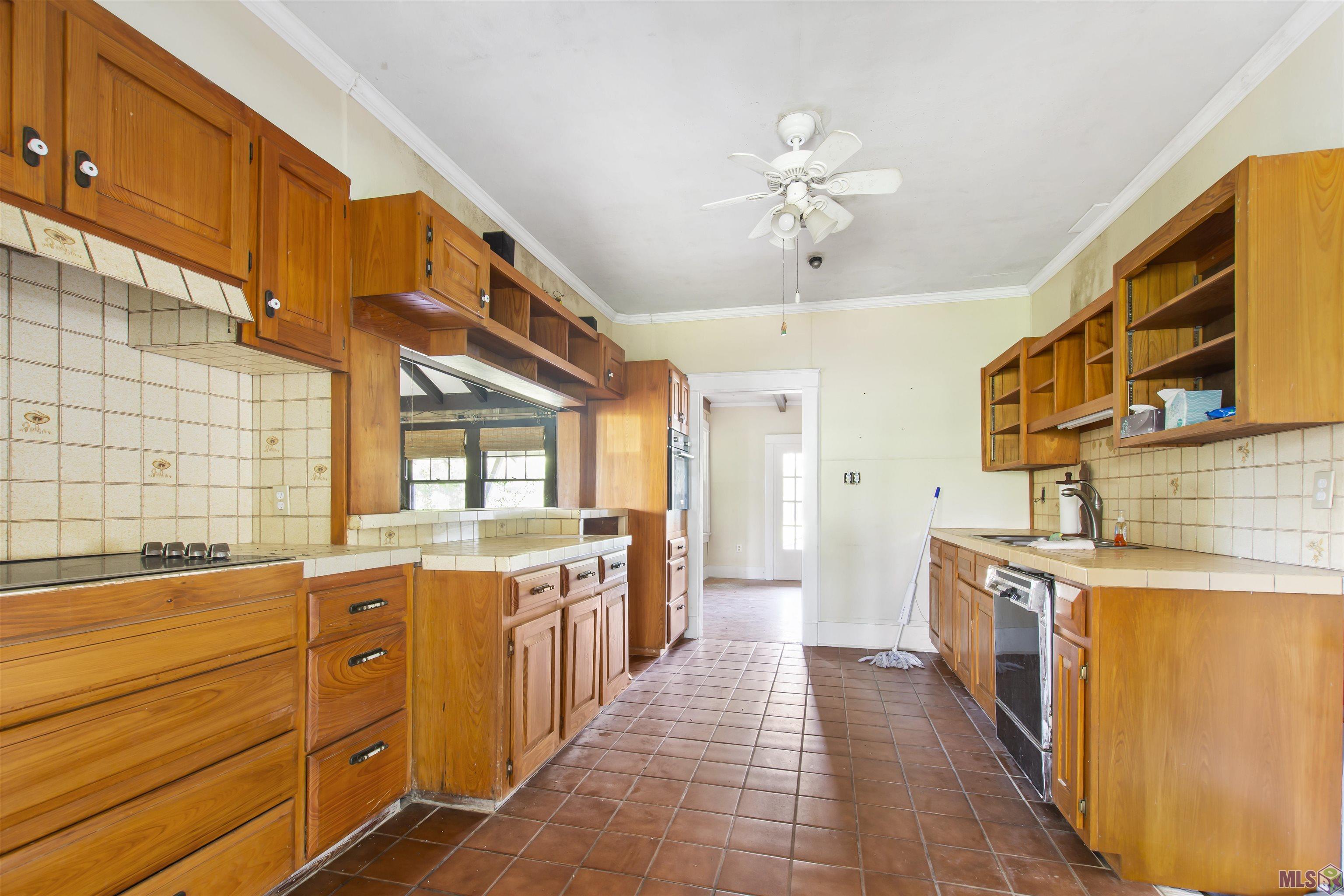 1088 South River Road Denham Springs, LA 70726 - Photo 9 of 31 Gallery Image 9