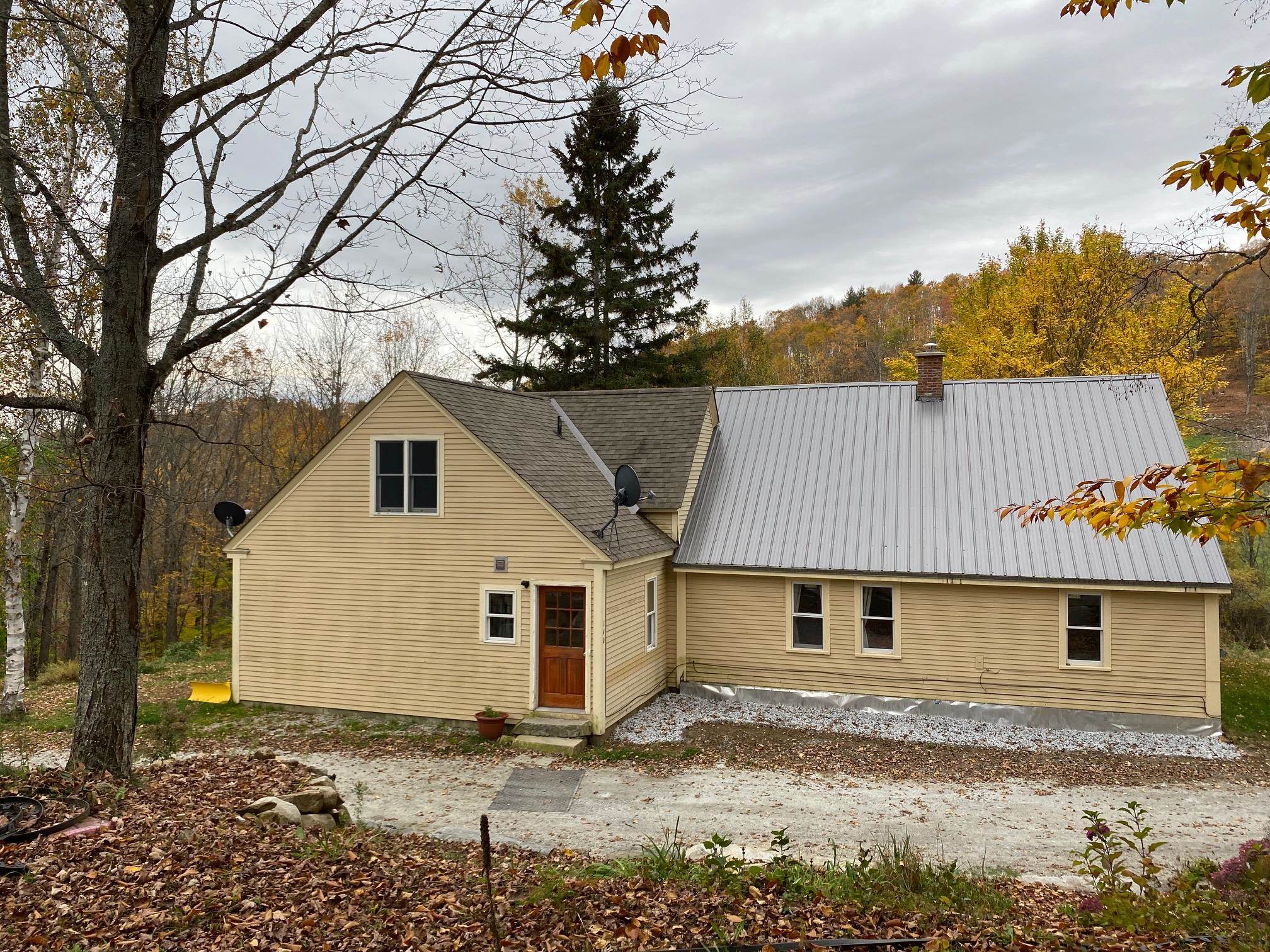 140 Colby Road Topsham, VT 05076 - Photo 3 of 33
