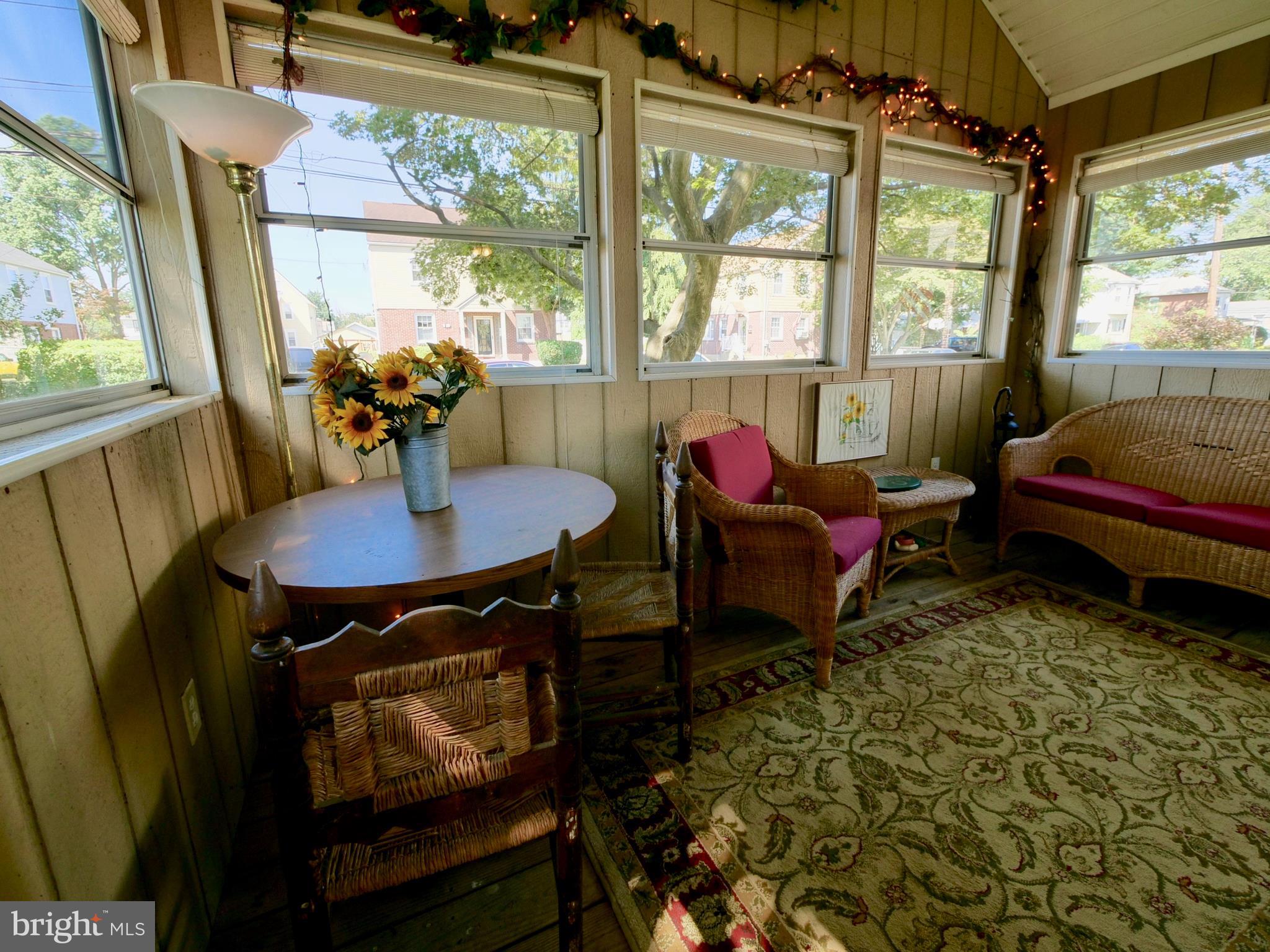516 Rutledge Avenue Folsom, PA 19033 - Photo 4 of 28 Gallery Image 4