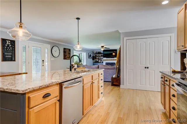 $549,900 | 8641 South 850 West, Nabb, IN 47147