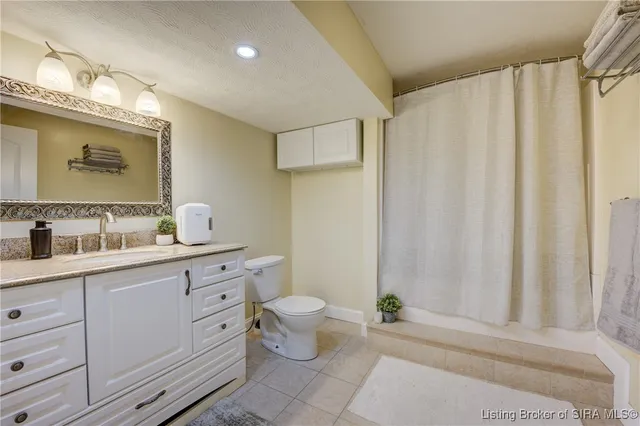 $549,900 | 8641 South 850 West, Nabb, IN 47147