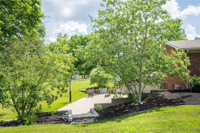 $549,900 | 8641 South 850 West, Nabb, IN 47147