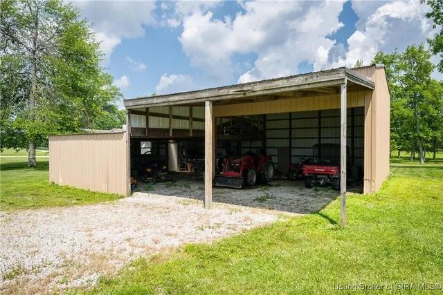 $549,900 | 8641 South 850 West, Nabb, IN 47147