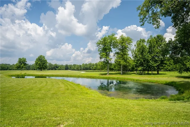 $549,900 | 8641 South 850 West, Nabb, IN 47147