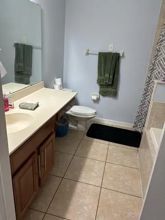 $2,400 | 11845 Great Commission Way, Orlando, FL 32832