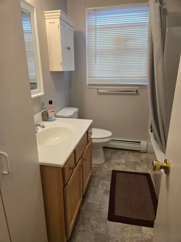 $275,000 | 8 Roberta Street, Farmingdale, ME 04344