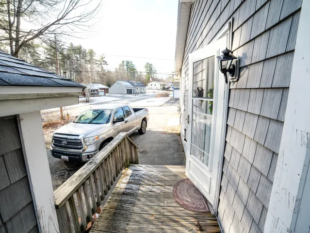 $275,000 | 8 Roberta Street, Farmingdale, ME 04344