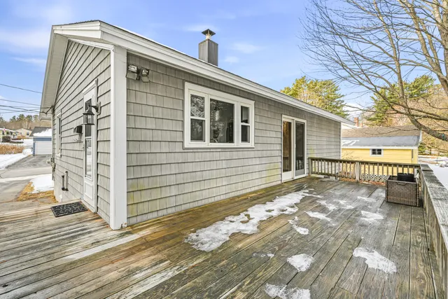 $275,000 | 8 Roberta Street, Farmingdale, ME 04344