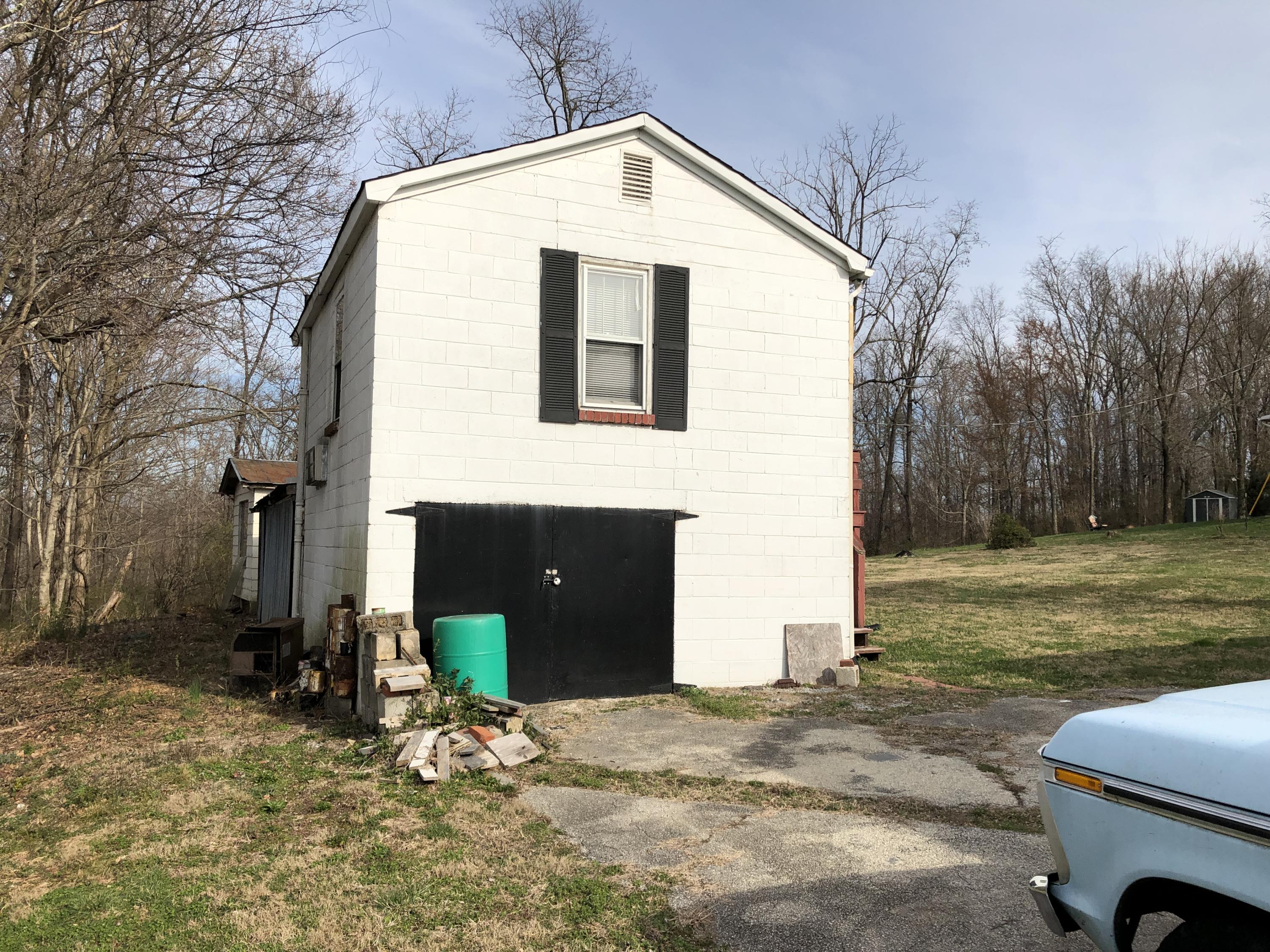 6309 Ridgeview Road Knoxville, TN 37918 - Photo 3 of 17 2019-02-27 09.56.22