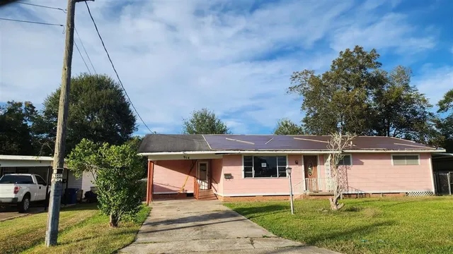 $31,500 | 914 Howard Street, Jennings, LA 70546