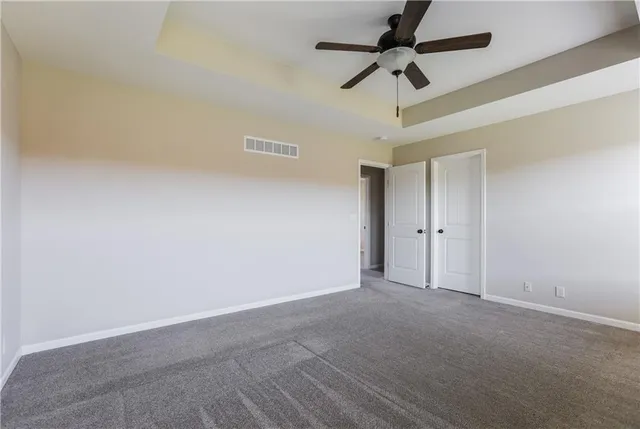 $2,405 | 1405 Northwest High View Drive, Grain Valley, MO 64029