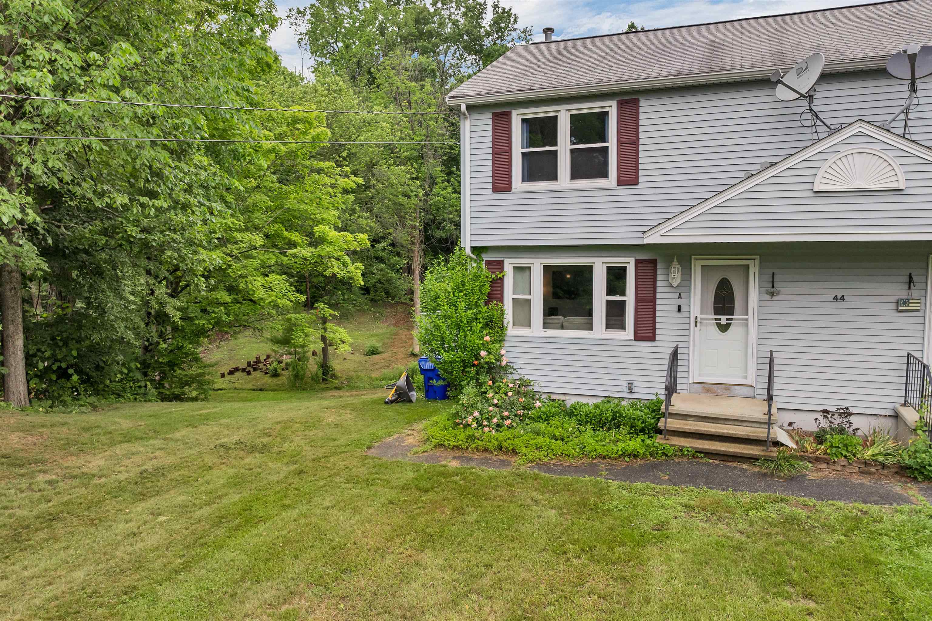 44 A Windham Road Hudson, NH 03051 - Photo 1 of 60