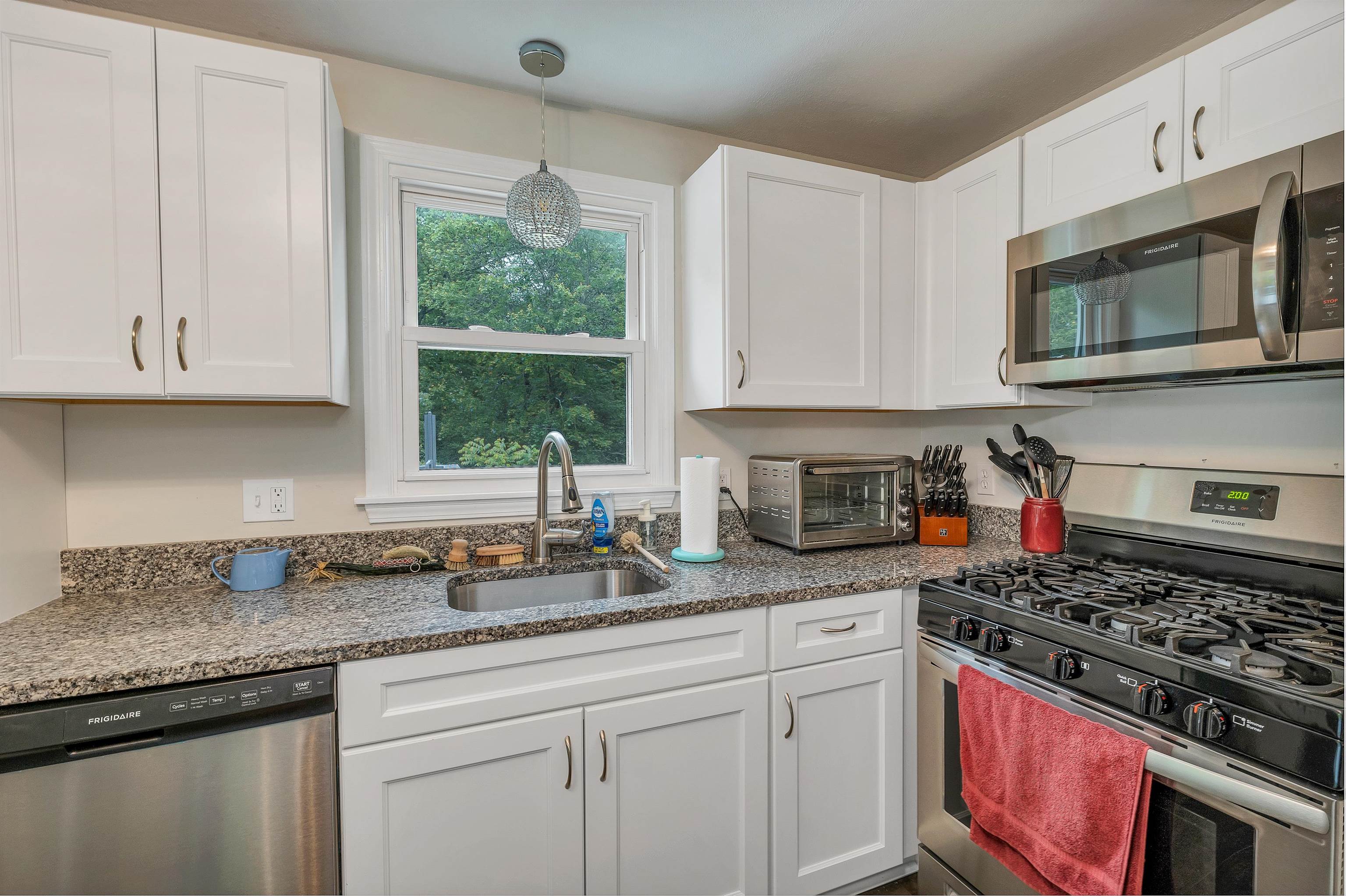 44 A Windham Road Hudson, NH 03051 - Photo 13 of 60