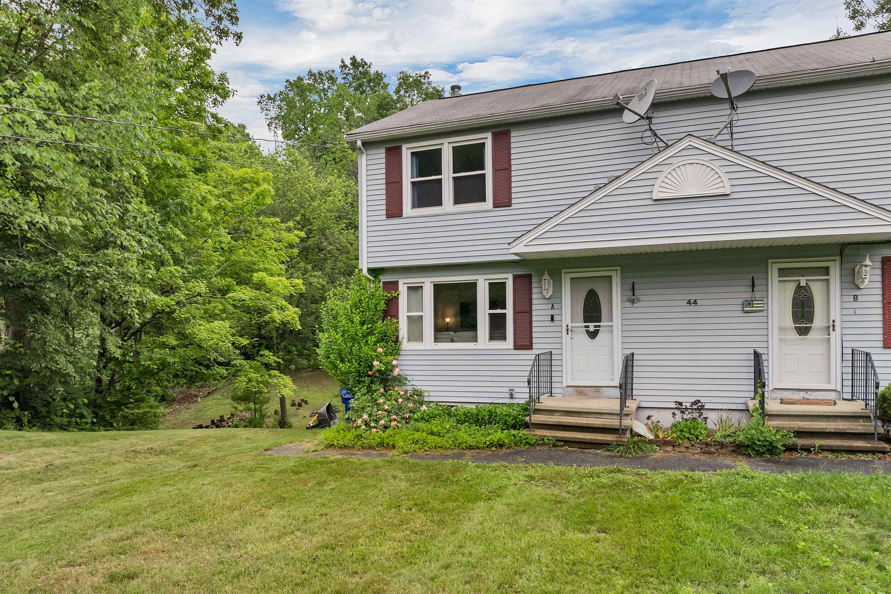 44 A Windham Road Hudson, NH 03051 - Photo 2 of 60