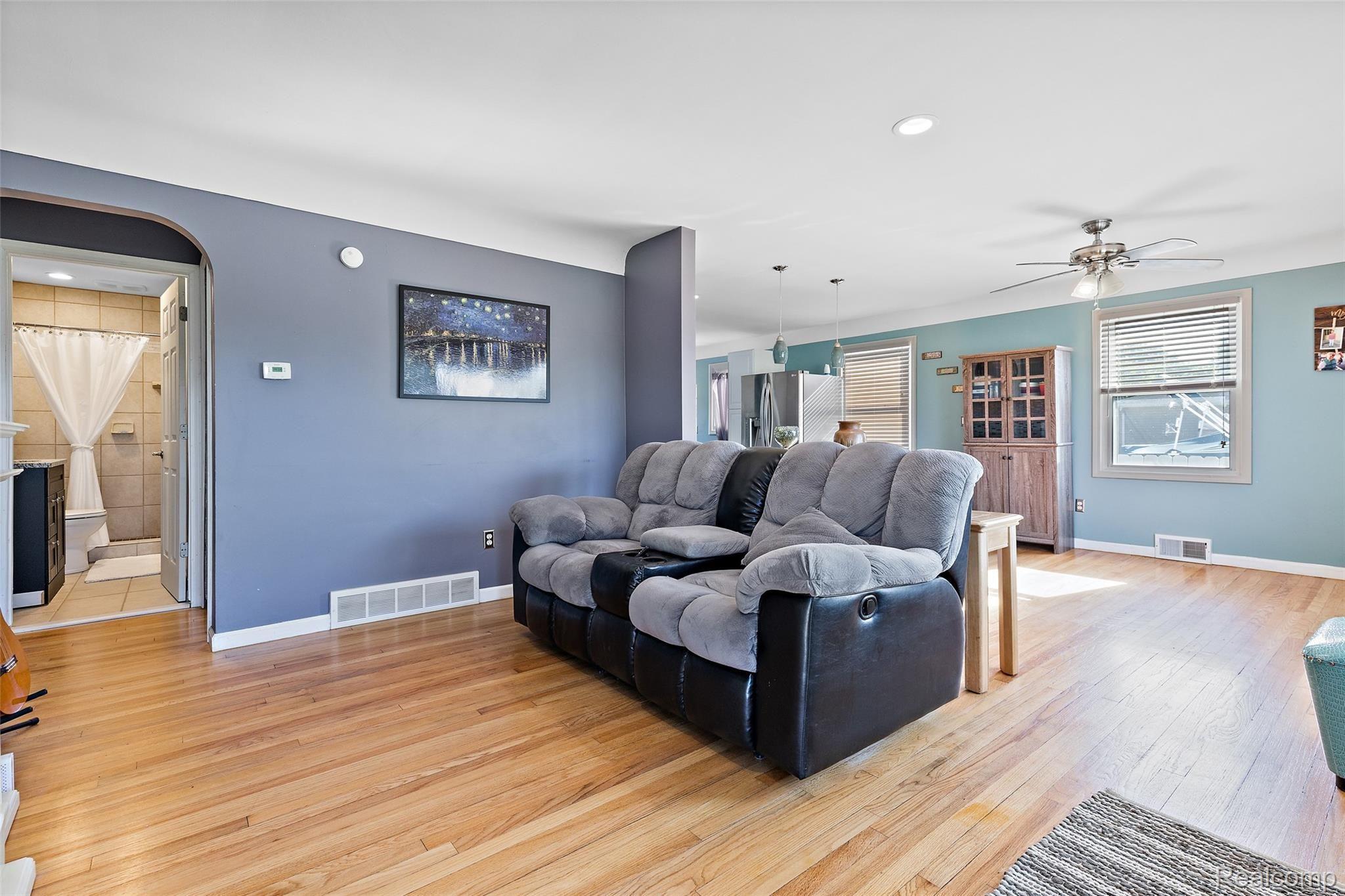 3936 Maybee Road Lake Orion, MI 48359 - Photo 21 of 32 3936 Maybee Rd-11.jpg