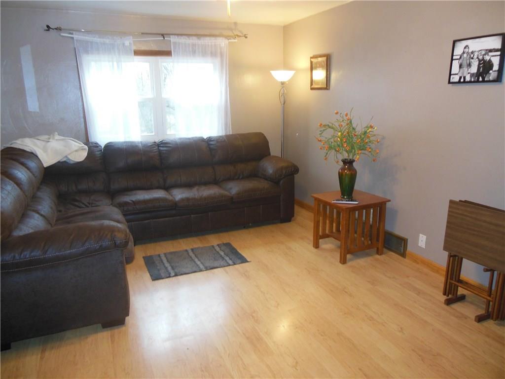 187 Beale Road Sarver, PA 16055 - Photo 13 of 23 Living room