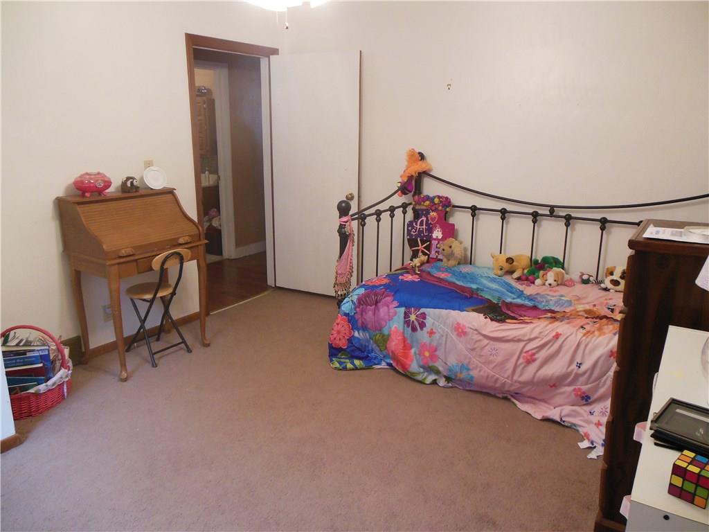 187 Beale Road Sarver, PA 16055 - Photo 19 of 23 3rd bedroom