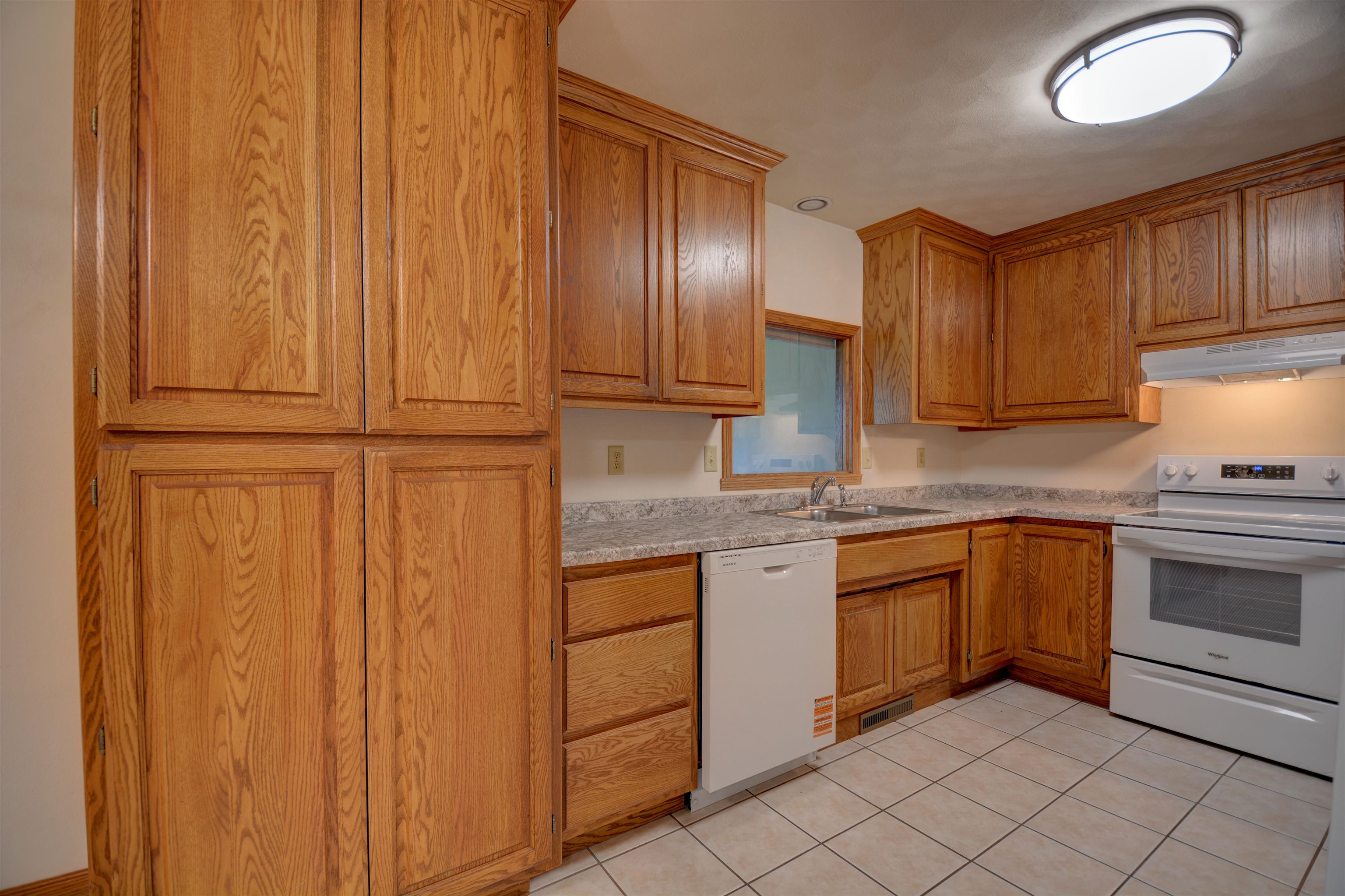 N280 Eastowne Lane Appleton, WI 54915 - Photo 12 of 27