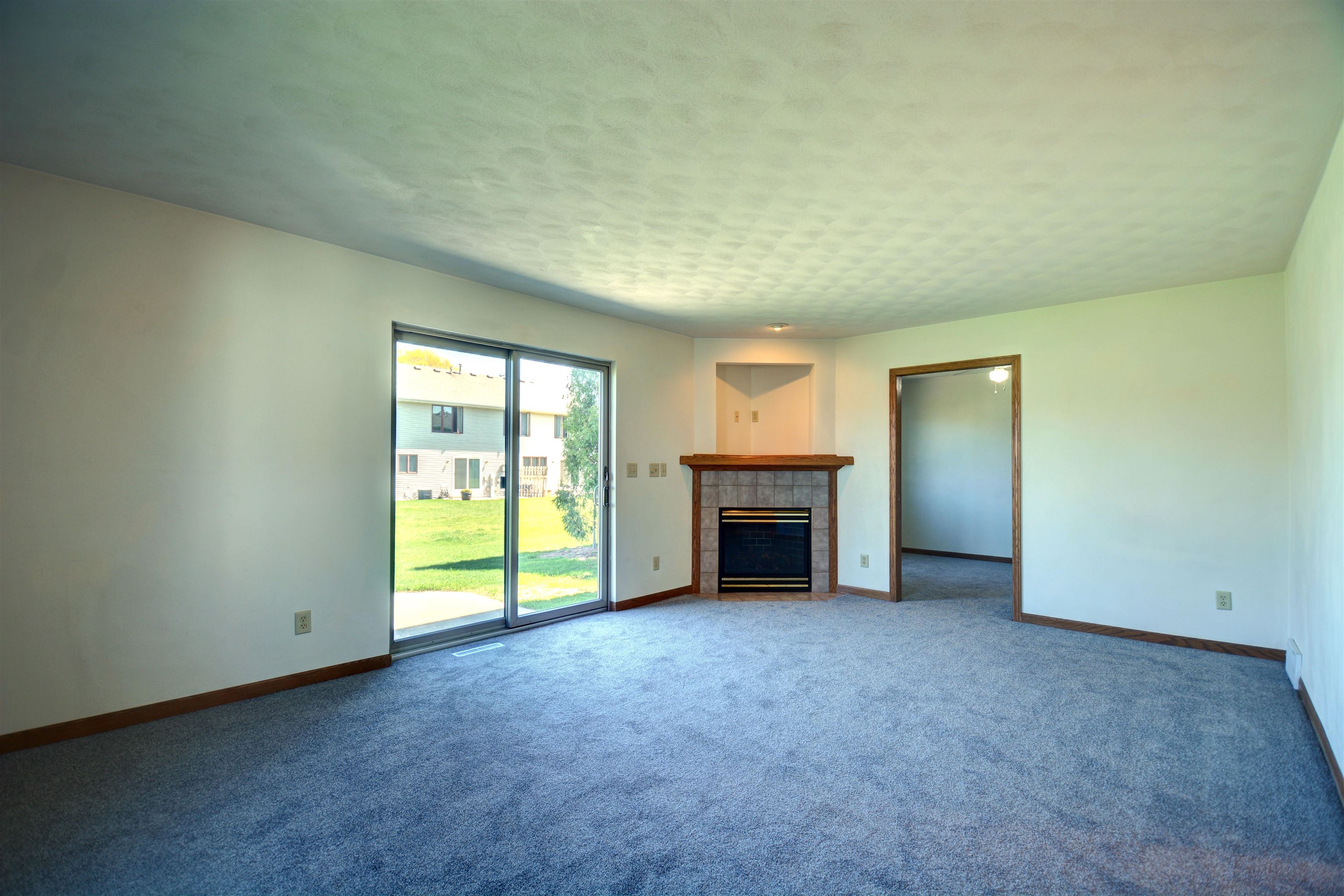 N280 Eastowne Lane Appleton, WI 54915 - Photo 7 of 27