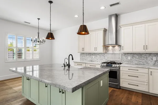 $5,200 | 4145 East Campbell Avenue, Phoenix, AZ 85018