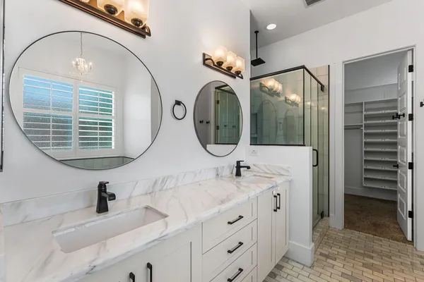 $5,200 | 4145 East Campbell Avenue, Phoenix, AZ 85018