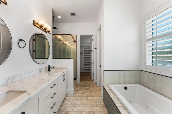 $5,200 | 4145 East Campbell Avenue, Phoenix, AZ 85018