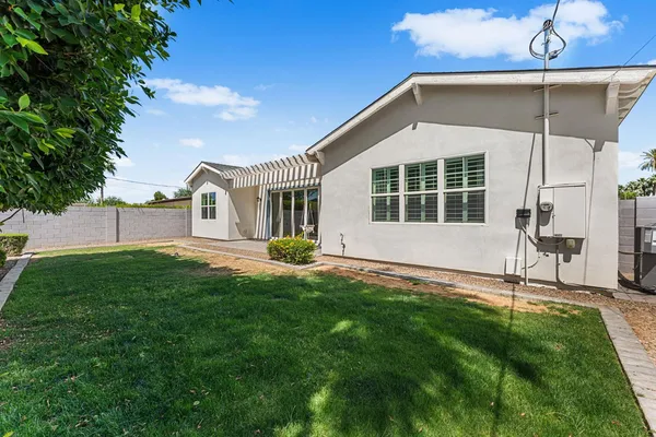 $5,200 | 4145 East Campbell Avenue, Phoenix, AZ 85018