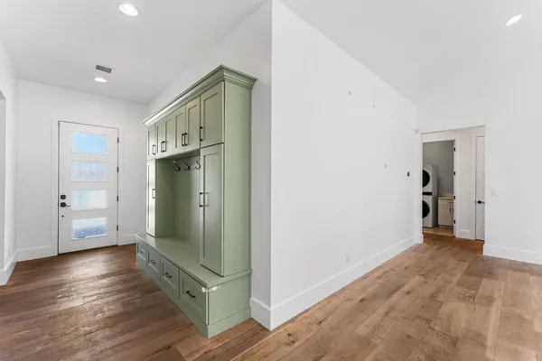 $5,200 | 4145 East Campbell Avenue, Phoenix, AZ 85018